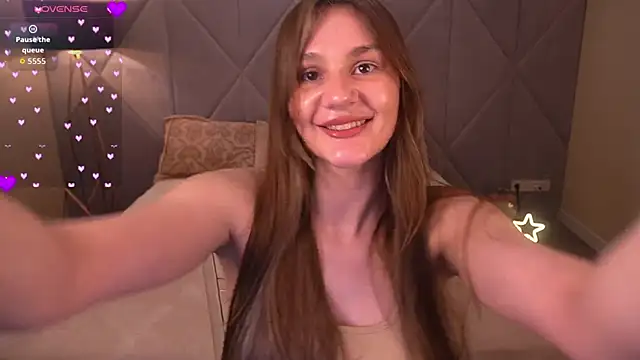 Snapshot of DiamondGoldie chatting on May 12, 2026, 7:09 pm DiamondGoldie online show from May 12, 2026, 7:09 pm