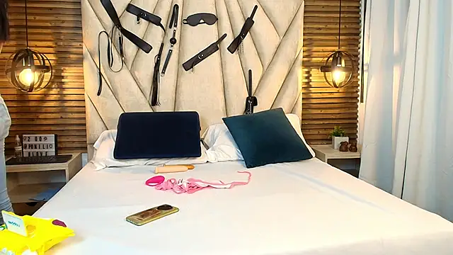 Cinthiabaker online show from November 29, 2025, 11:32 am