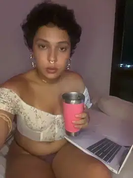 Snapshot of OliviaWild_ chatting on March 5, 2026, 2:41 am OliviaWild online show from March 5, 2026, 2:41 am