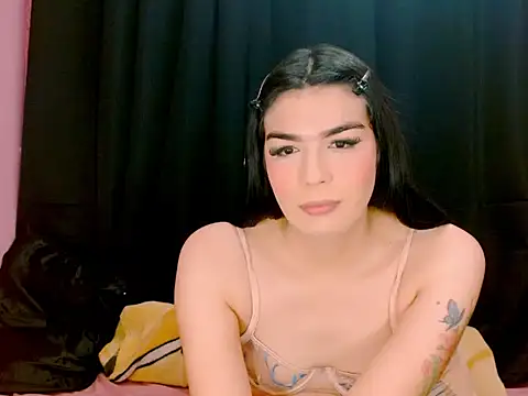 Snapshot of _crystal23_ chatting on October 25, 2025, 4:33 am crystal23 online show from October 25, 2025, 4:33 am