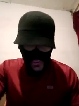 Snapshot of Golonzo1996 chatting on December 2, 2025, 11:17 pm Golonzo1996 online show from December 2, 2025, 11:17 pm