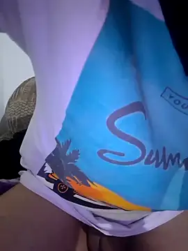 Snapshot of Golonzo1996 chatting on April 2, 2026, 7:48 am Golonzo1996 online show from April 2, 2026, 7:48 am