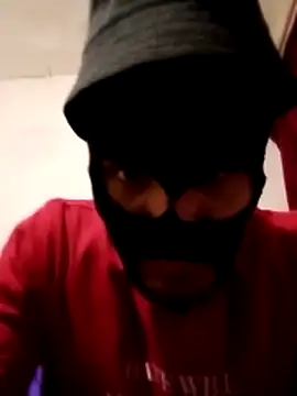 Snapshot of Golonzo1996 chatting on November 29, 2025, 2:34 am Golonzo1996 online show from November 29, 2025, 2:34 am