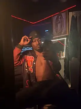 Snapshot of Dolla-Billlz chatting on February 1, 2026, 10:35 am Dolla-Billlz online show from February 1, 2026, 10:35 am