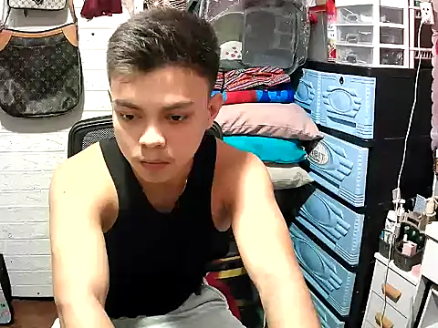Pinoy slutcummer69 online show from March 6, 2026, 12:11 pm