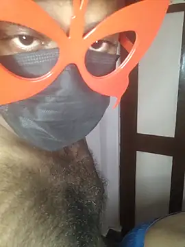 Snapshot of 00USER chatting on December 16, 2025, 10:03 pm 00USER online show from December 16, 2025, 10:03 pm