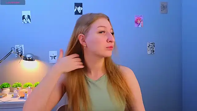 LorettaGladman online show from November 20, 2025, 4:13 am