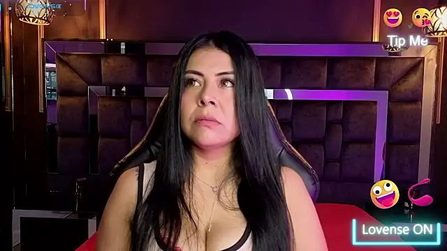 Aniajoness  online show from December 14, 2025, 3:13 am