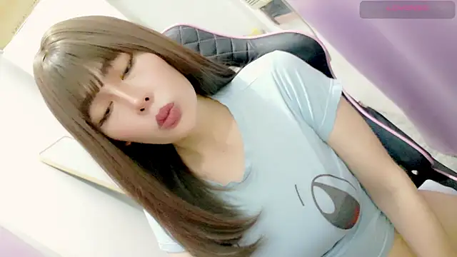 Snapshot of tgirljennie_69 chatting on February 3, 2026, 4:32 am tgirljennie 69 online show from February 3, 2026, 4:32 am