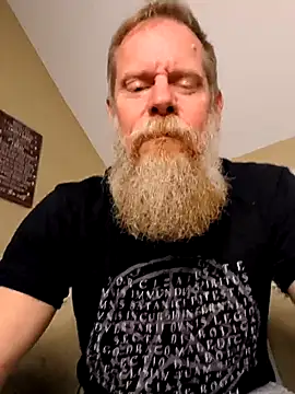 sizableunicorn7 online show from November 5, 2025, 11:30 pm