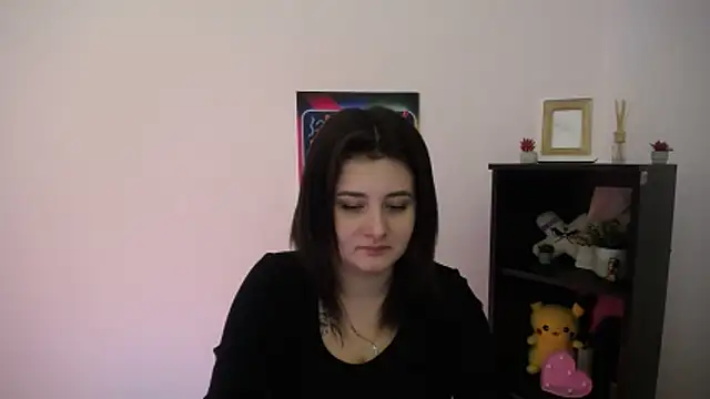 Katrin kiss  online show from October 23, 2025, 12:26 pm