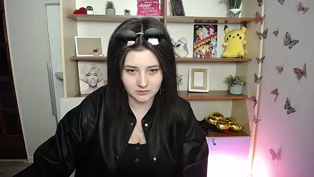 Katrin kiss  online show from May 14, 2026, 11:51 am
