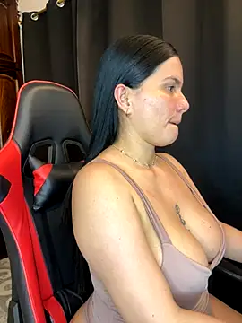 Snapshot of carol_cruz133 chatting on September 26, 2025, 11:22 pm carol cruz133 online show from September 26, 2025, 11:22 pm