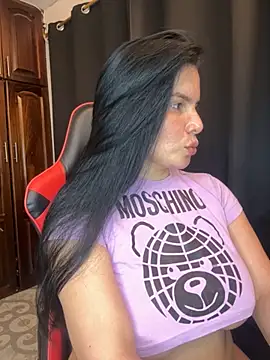 Snapshot of carol_cruz133 chatting on September 29, 2025, 11:32 pm carol cruz133 online show from September 29, 2025, 11:32 pm