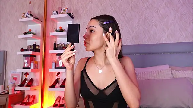 Snapshot of Sofy_Bradd chatting on January 11, 2026, 7:15 am Sofy Bradd online show from January 11, 2026, 7:15 am