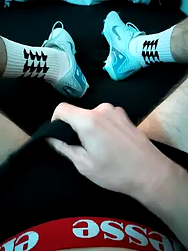  -neo-  online show from September 12, 2025, 9:14 pm