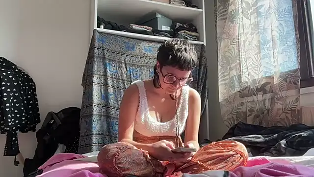 Snapshot of NIQUE_TARAXX chatting on October 1, 2025, 10:09 am NIQUE TARAXX online show from October 1, 2025, 10:09 am