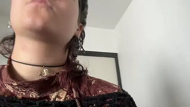 Snapshot of NIQUE_TARAXX chatting on September 29, 2025, 11:38 am NIQUE TARAXX online show from September 29, 2025, 11:38 am