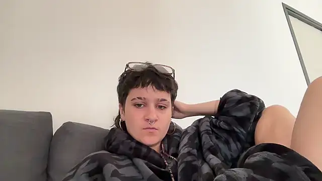 Snapshot of NIQUE_TARAXX chatting on September 21, 2025, 11:26 am NIQUE TARAXX online show from September 21, 2025, 11:26 am