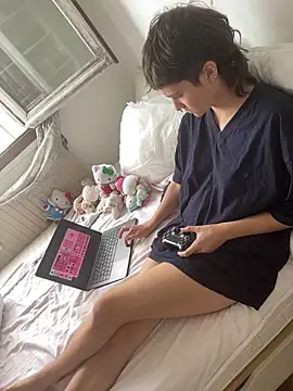 Snapshot of NIQUE_TARAXX chatting on September 11, 2025, 3:23 pm NIQUE TARAXX online show from September 11, 2025, 3:23 pm