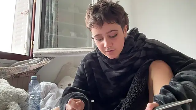 Snapshot of NIQUE_TARAXX chatting on September 14, 2025, 1:44 pm NIQUE TARAXX online show from September 14, 2025, 1:44 pm