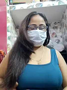 nisha 1110 online show from November 8, 2025, 1:25 pm