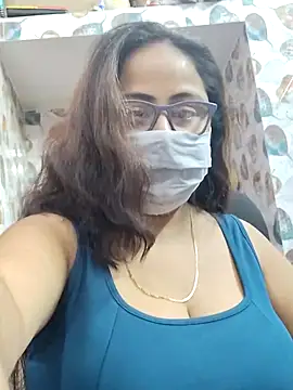 nisha 1110 online show from November 9, 2025, 1:37 pm