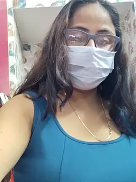 nisha 1110 online show from October 19, 2025, 6:43 pm