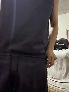 Snapshot of Rmangotw chatting on March 19, 2026, 1:44 pm Rmangotw online show from March 19, 2026, 1:44 pm