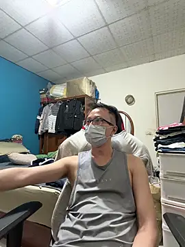 Snapshot of Rmangotw chatting on February 15, 2026, 2:27 pm Rmangotw online show from February 15, 2026, 2:27 pm