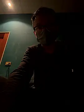 Snapshot of Rmangotw chatting on January 7, 2026, 4:45 pm Rmangotw online show from January 7, 2026, 4:45 pm