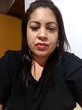 Snapshot of Karla_hilton1 chatting on April 4, 2026, 12:28 am Karla hilton1 online show from April 4, 2026, 12:28 am