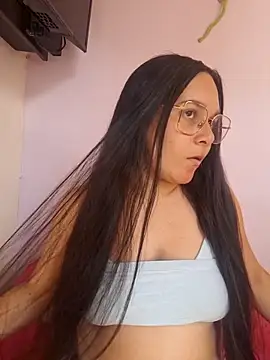 Snapshot of Nicollevega888 chatting on September 10, 2025, 8:19 pm Nicollevega888 online show from September 10, 2025, 8:19 pm