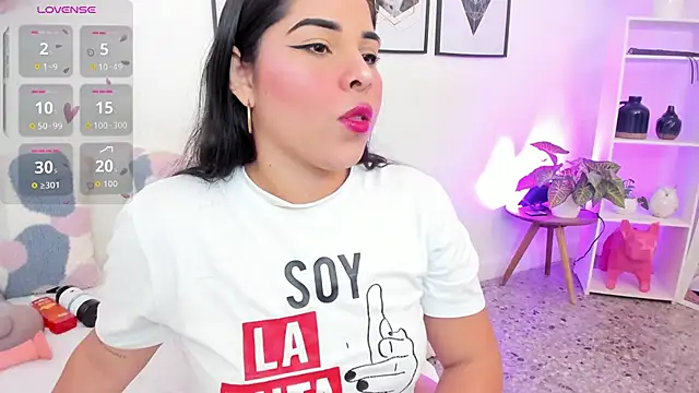 yunna7 online show from October 9, 2025, 11:33 am