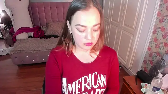 Tammy parker  online show from November 26, 2025, 4:12 am