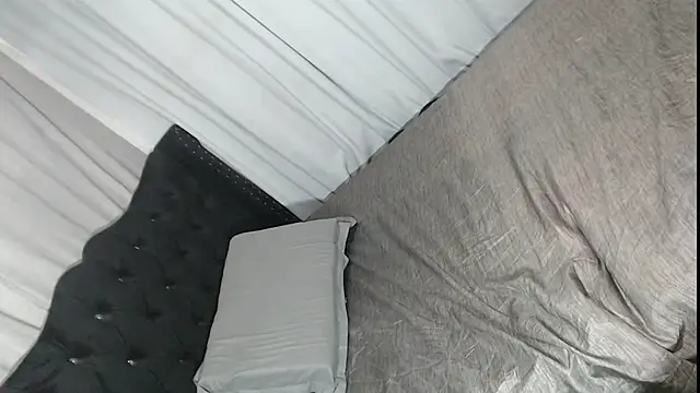 Snapshot of shantalcockx chatting on March 24, 2026, 3:12 pm shantalcockx online show from March 24, 2026, 3:12 pm