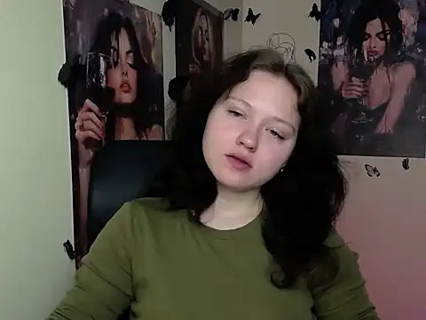 Snapshot of LadyAlice_ chatting on April 18, 2026, 6:05 am LadyAlice online show from April 18, 2026, 6:05 am