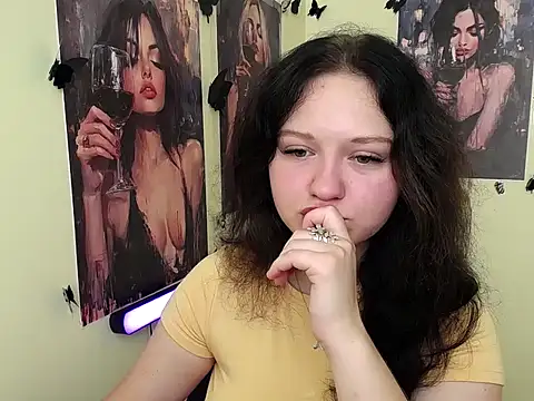 LadyAlice  online show from September 10, 2025, 6:12 am