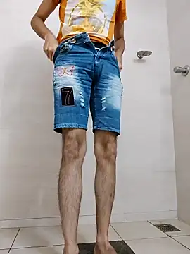 Snapshot of youngcock50 chatting on December 21, 2025, 1:57 pm youngcock50 online show from December 21, 2025, 1:57 pm