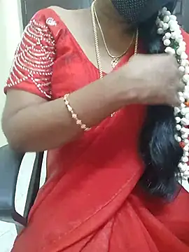 Snapshot of lolida69thamil chatting on June 26, 2026, 5:57 am lolida69thamil online show from June 26, 2026, 5:57 am