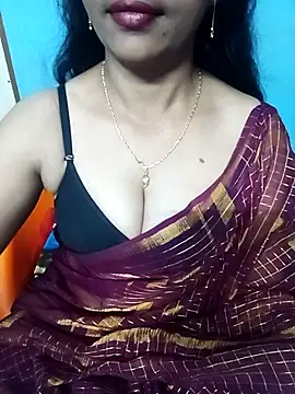 hotsana79 online show from December 19, 2025, 5:32 am