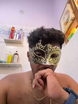 VVcouple online show from November 7, 2025, 10:31 am