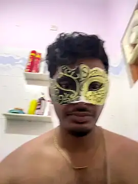 VVcouple online show from November 5, 2025, 1:31 am