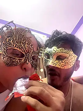 VVcouple online show from September 10, 2025, 6:51 pm