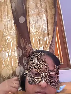 VVcouple online show from September 14, 2025, 8:15 am