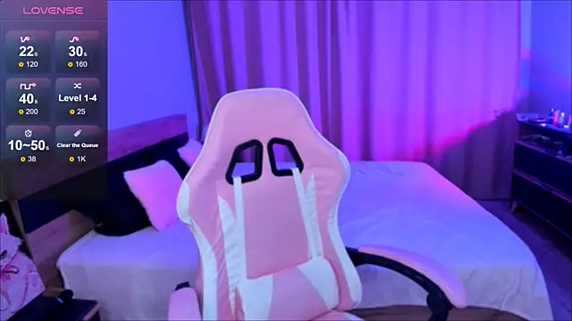 Snapshot of MiaScarlettt chatting on September 23, 2025, 7:10 pm MiaScarlettt online show from September 23, 2025, 7:10 pm