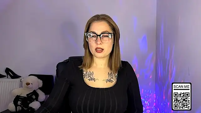 Snapshot of Ruthless_111 chatting on October 27, 2025, 7:15 pm Ruthless 111 online show from October 27, 2025, 7:15 pm