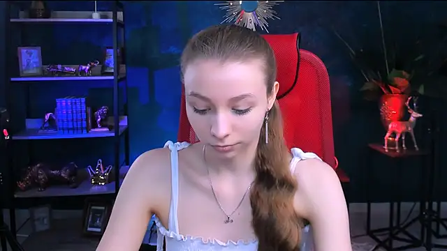Snapshot of JulieDaniel chatting on May 6, 2026, 4:16 am JulieDaniel online show from May 6, 2026, 4:16 am