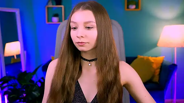 JulieDaniel online show from March 19, 2026, 4:23 am