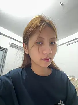 Snapshot of Lil-Gi chatting on May 10, 2026, 5:48 pm Lil-Gi online show from May 10, 2026, 5:48 pm